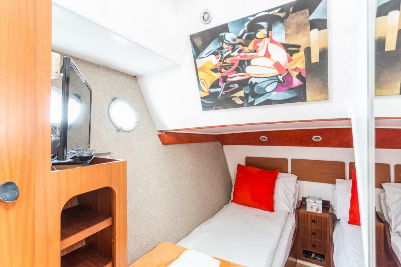 Eucala Motor Yacht Hotel East Molesey Esterno foto